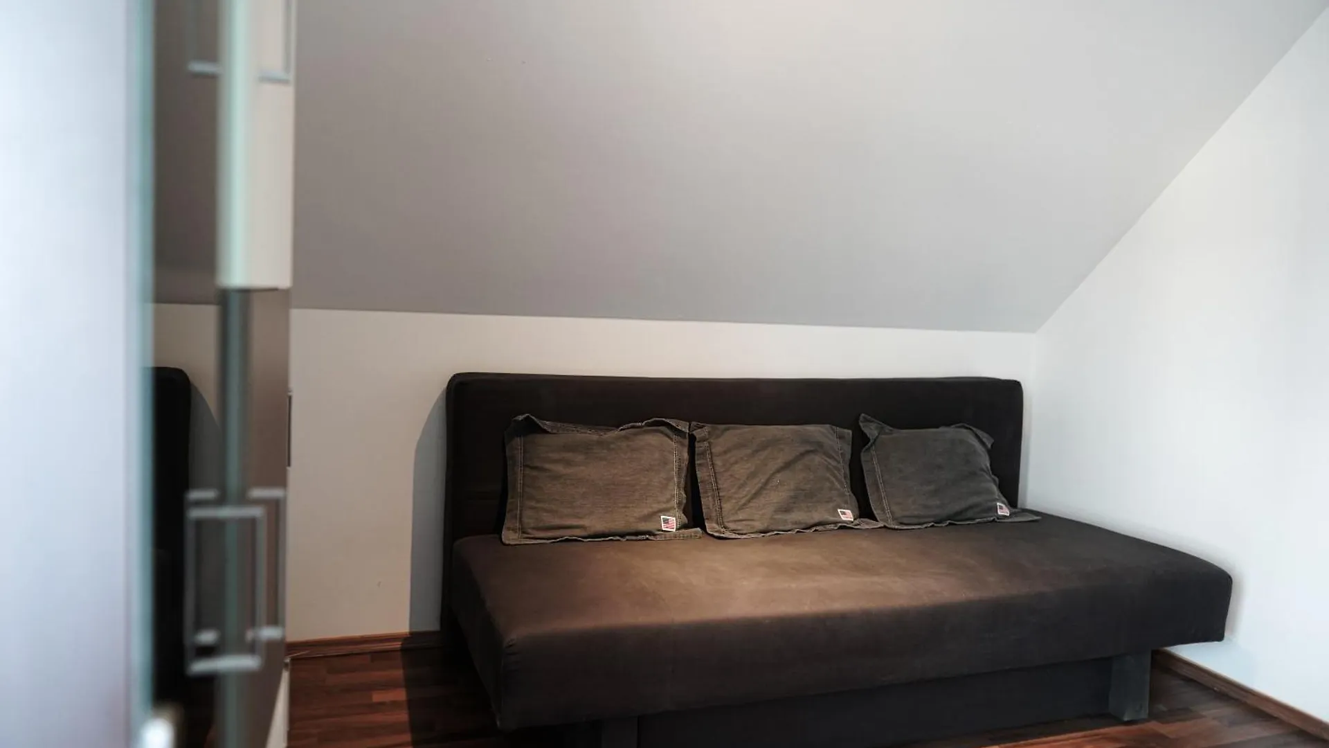Spacious House With 5 Rooms Wien Feriehus