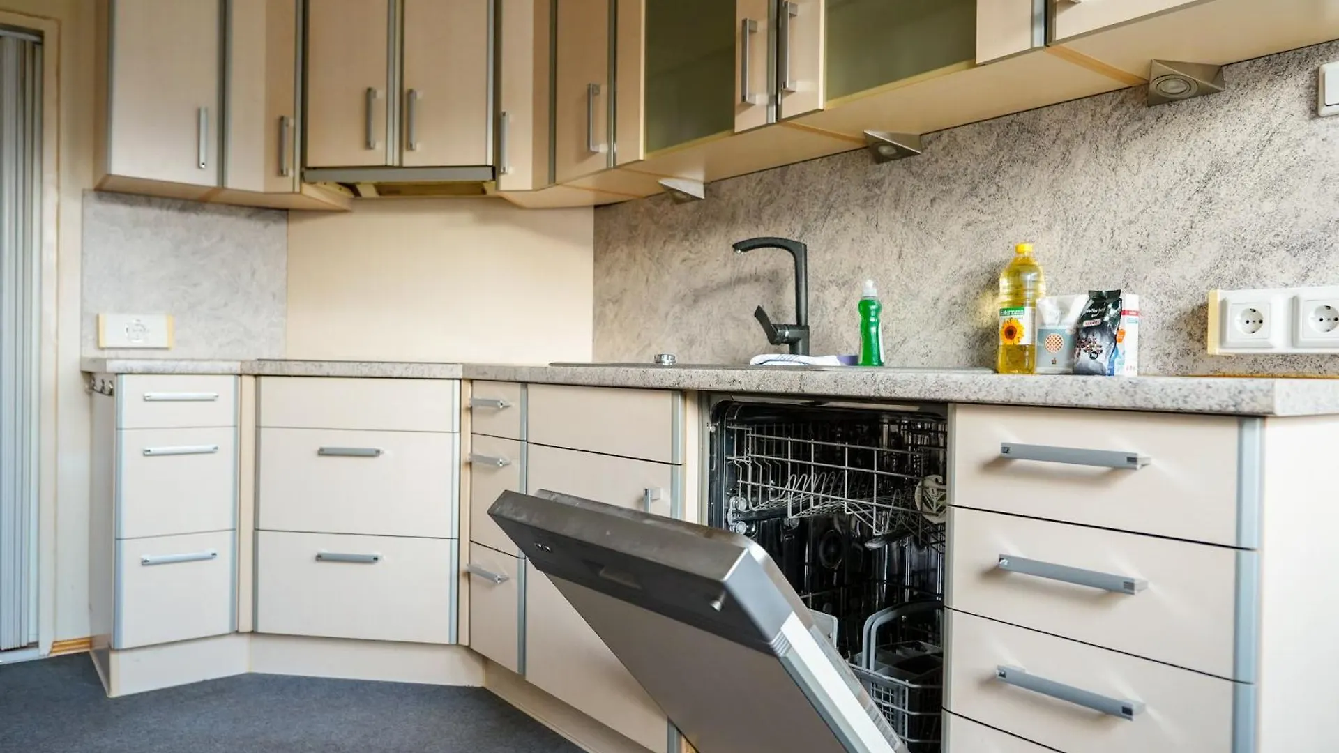 Spacious House With 5 Rooms Wien Feriehus